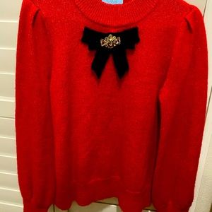 Ladies like new sweater. Soft and comfortable